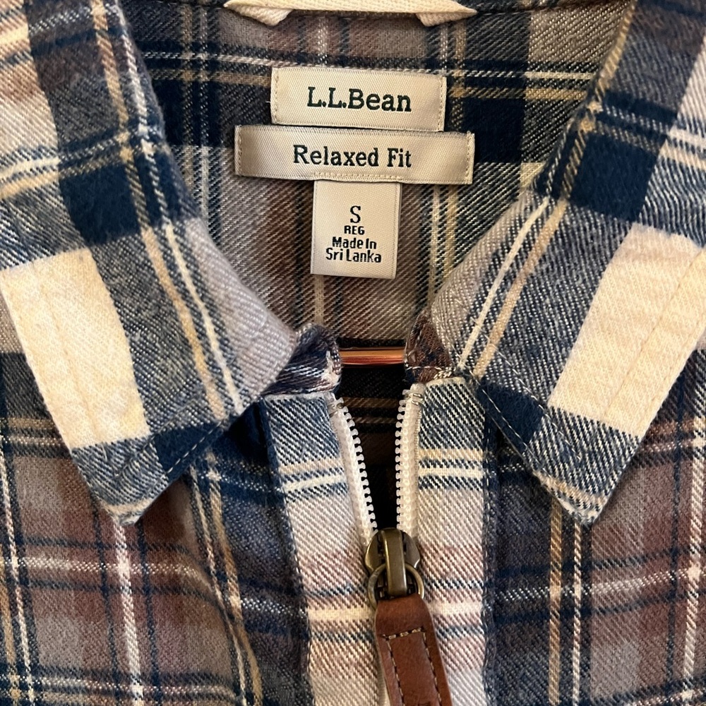 Ll Been quarter zip button down - Picture 3 of 3